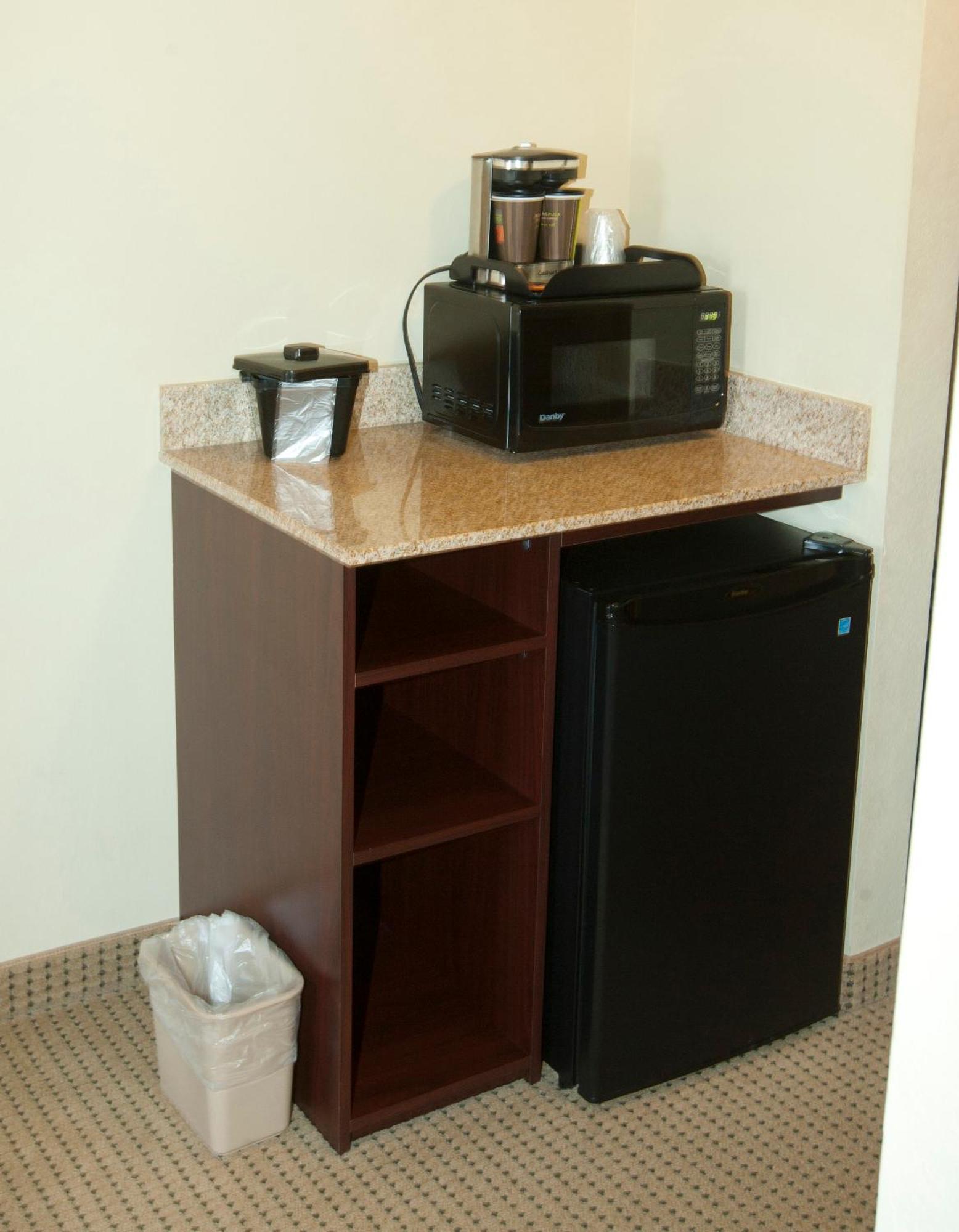 Cobblestone Inn & Suites - Langdon Rom bilde
